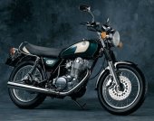 2002 Yamaha SR 400 photo